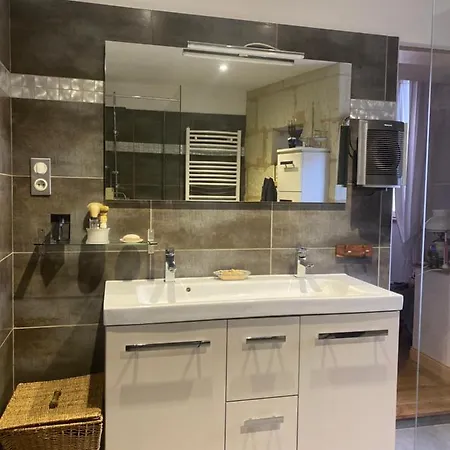 Logis Huit Clos Calme Et Romantique Proche Saumur Feriehus