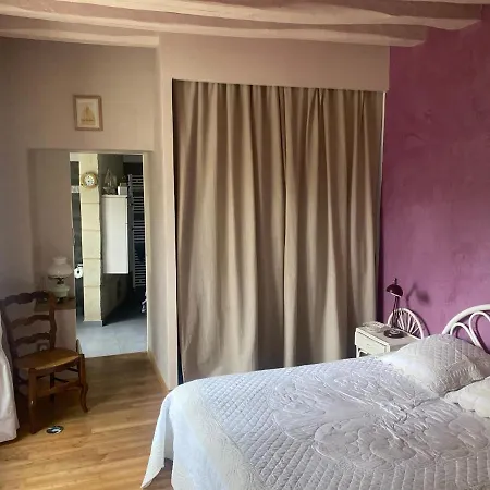 Holiday home Logis Huit Clos Calme Et Romantique Proche Saumur