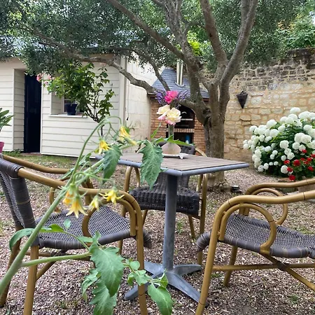 Logis Huit Clos Calme Et Romantique Proche Saumur Nyaraló *