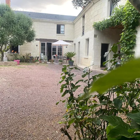 Logis Huit Clos Calme Et Romantique Proche Saumur Holiday home
