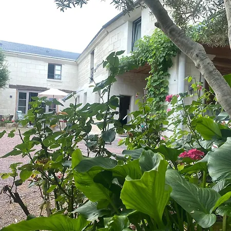 Logis Huit Clos Calme Et Romantique Proche Saumur Holiday home
