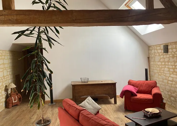 Logis Huit Clos Calme Et Romantique Proche Saumur 勒孔德拉玛科尔德