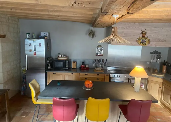 Logis Huit Clos Calme Et Romantique Proche Saumur * 勒孔德拉玛科尔德