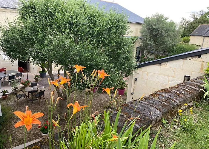 Logis Huit Clos Calme Et Romantique Proche Saumur 度假居 *