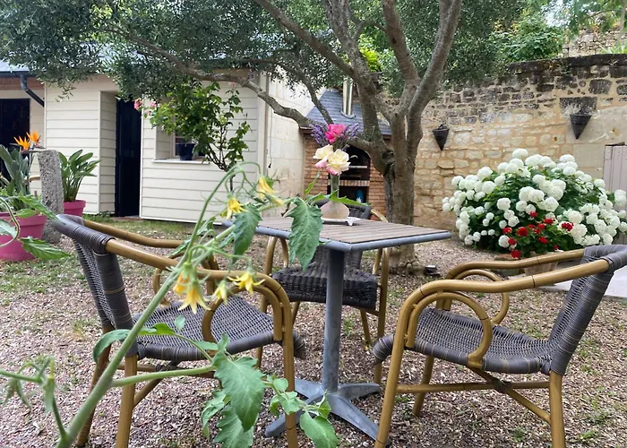 Logis Huit Clos Calme Et Romantique Proche Saumur 度假居 *