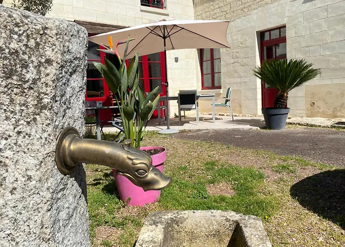 Logis Huit Clos Calme Et Romantique Proche Saumur 勒孔德拉玛科尔德